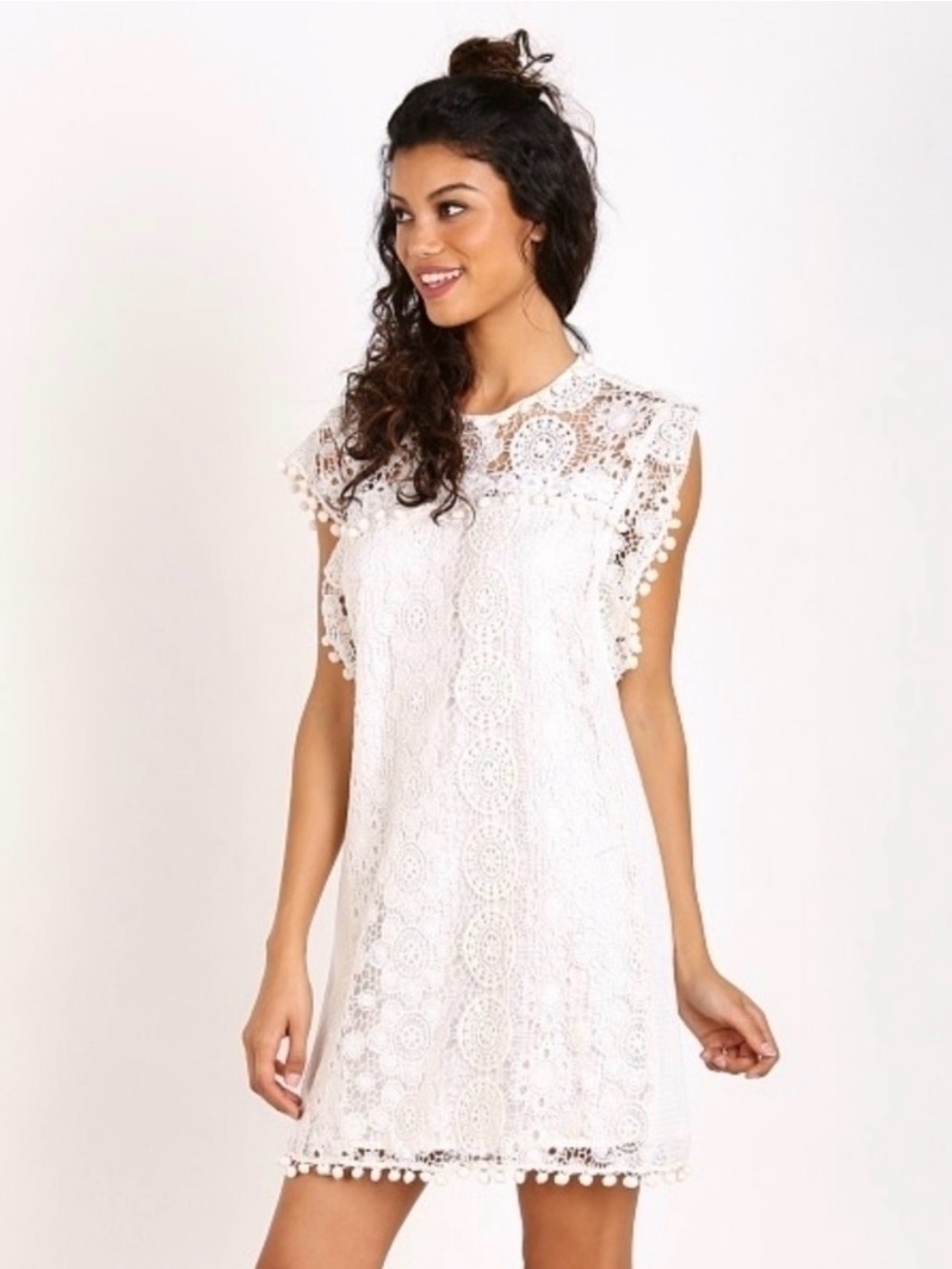 Tularosa Revolve White Crochet Lace Pom Pom Shift Dress Size Small